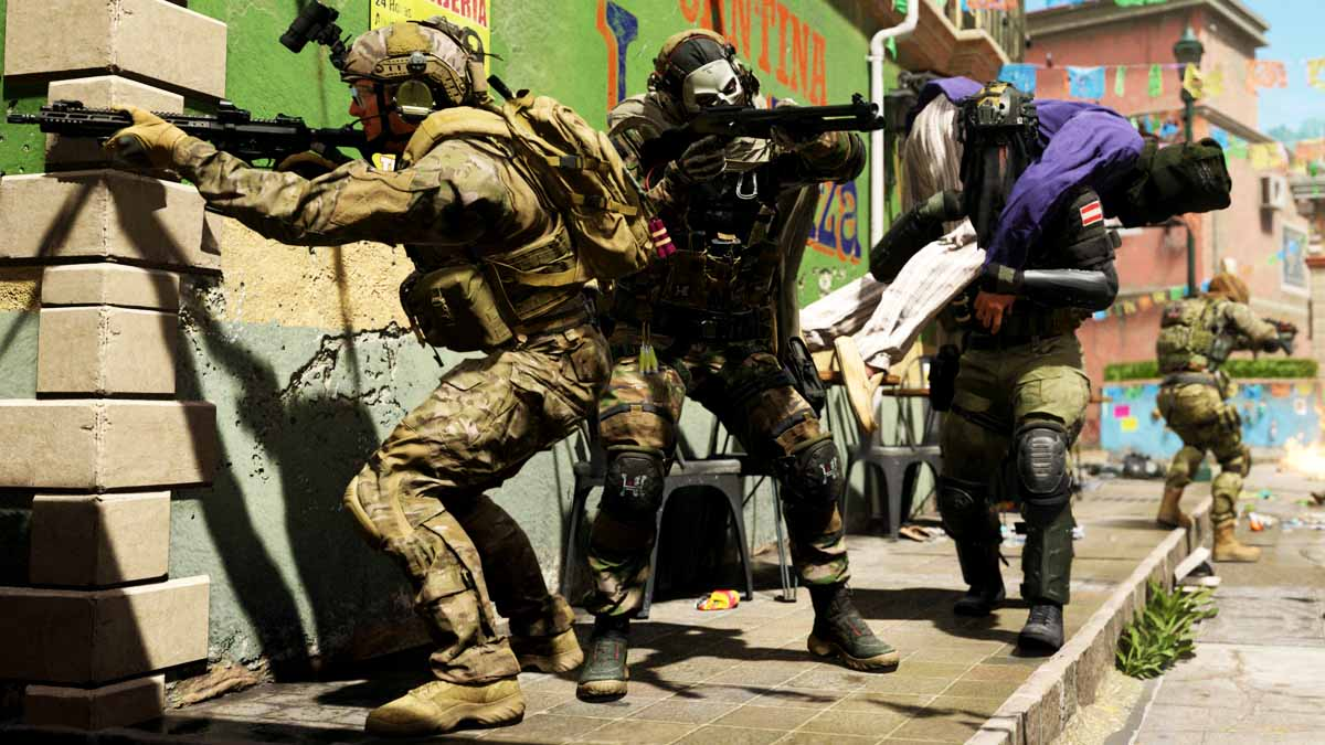 Three operatives in Call of Duty Modern Warfare 2. Two are leading the way while the third in the back is holding a hostage.