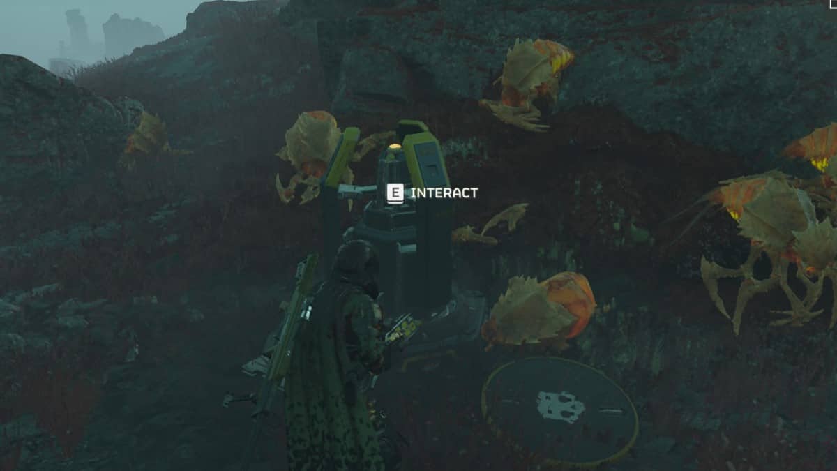 Helldivers 2 screenshot of the deployes SOS Beacon