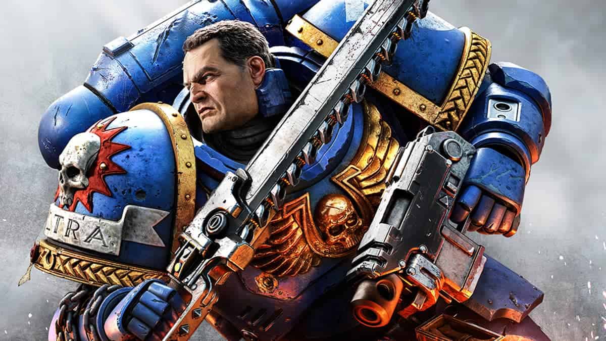 Image of an Ultramarine rushing in Space Marine 2.